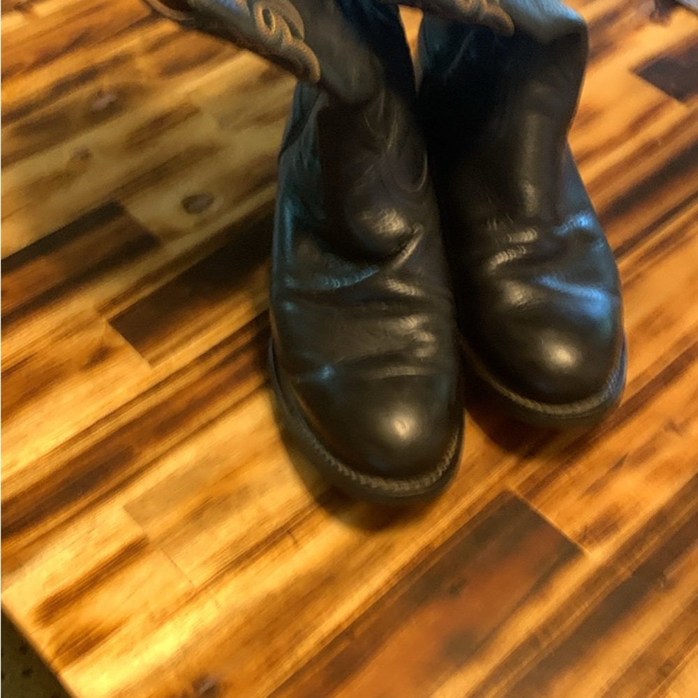Ariat Black Leather Classic Western Pull-On Boots